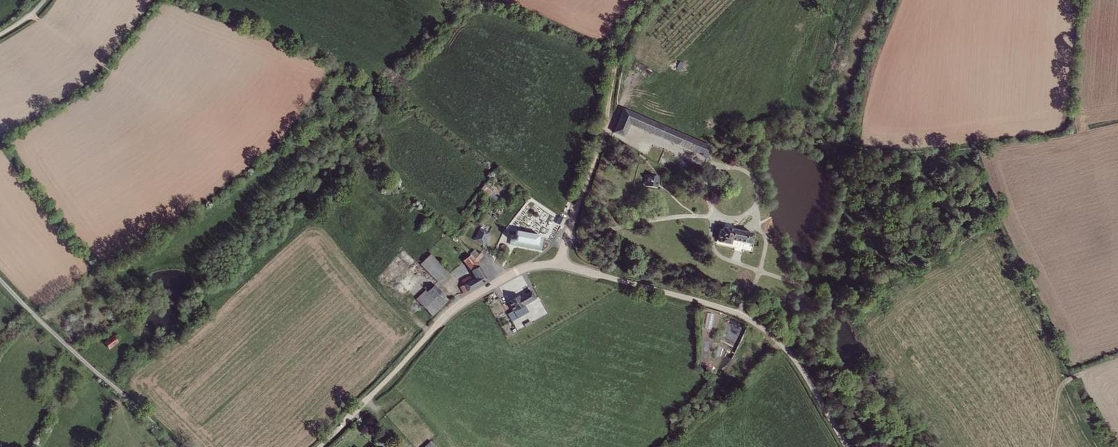 Vue aérienne de Le Mesnil-Véneron (Manche)