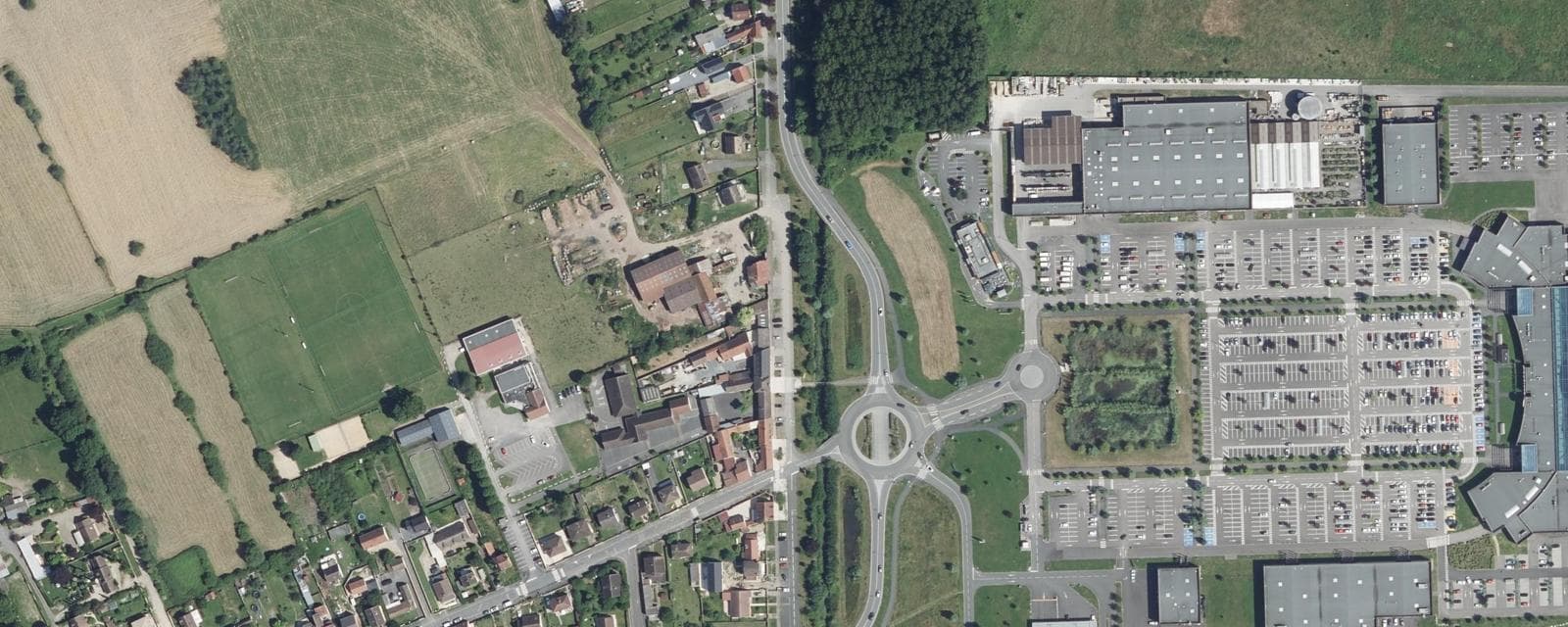 Vue aérienne de Les Ageux (Oise)