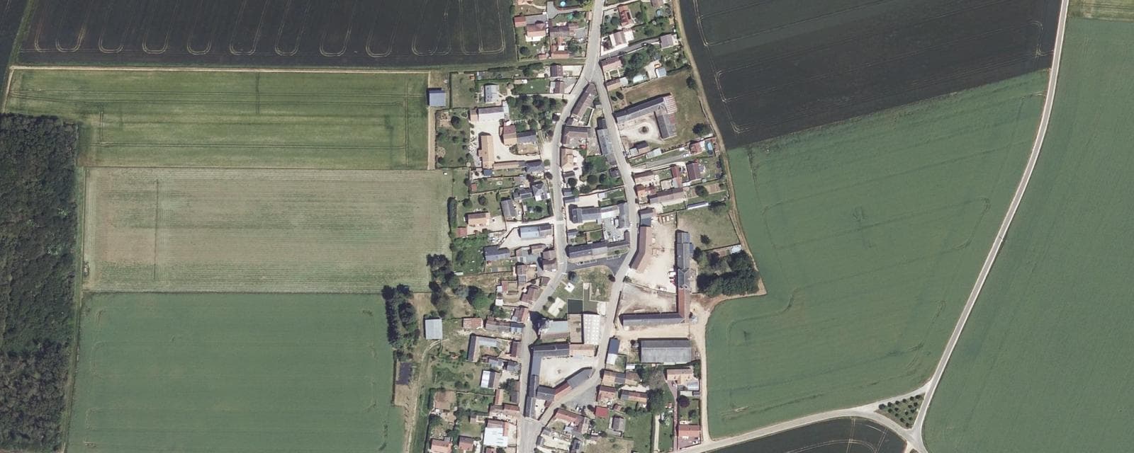Vue aérienne de Léthuin (Eure-et-Loir)