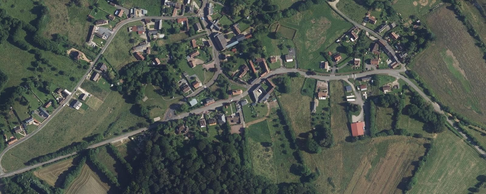 Vue aérienne de Lhéraule (Oise)