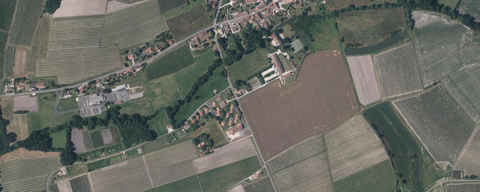 Vue aérienne de Lignières-Ambleville (Charente)