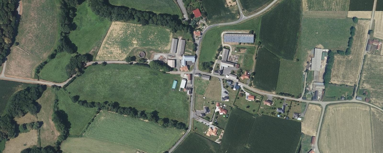 Vue aérienne de Lombia (Pyrénées-Atlantiques)