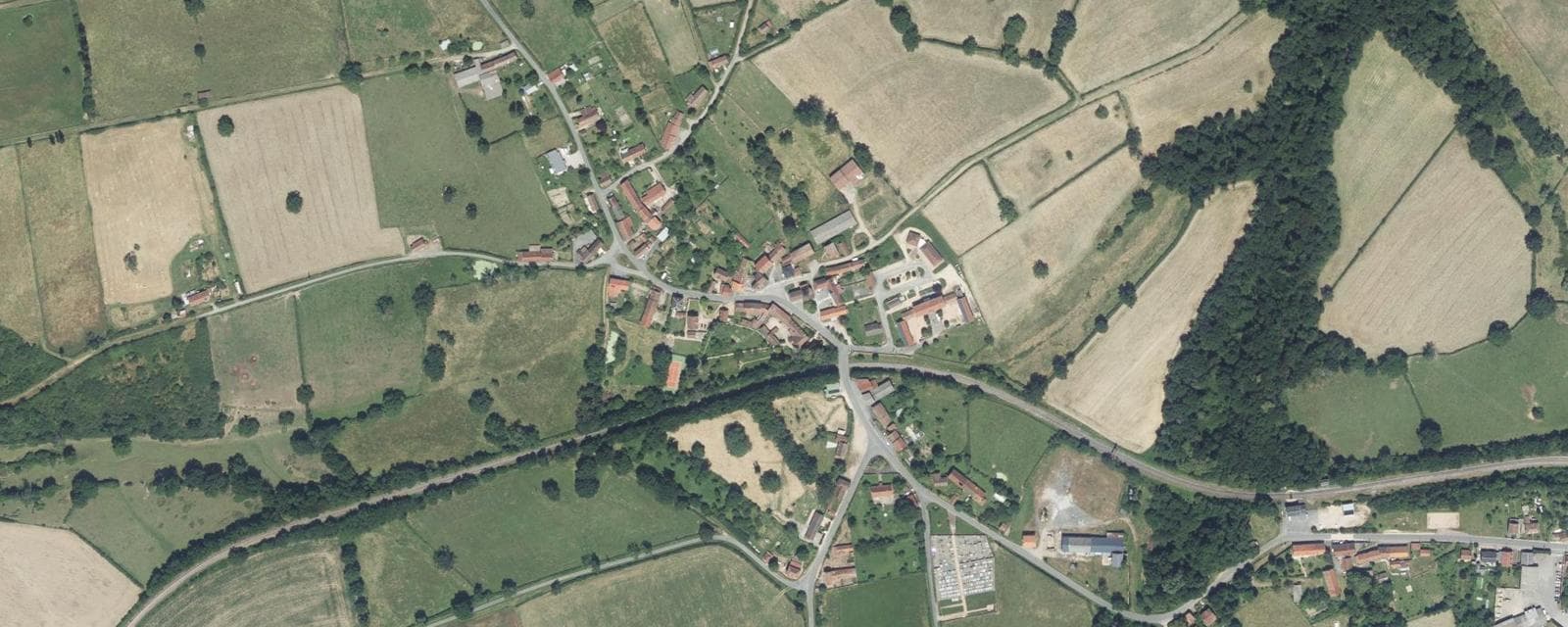 Vue aérienne de Louroux-de-Bouble (Allier)