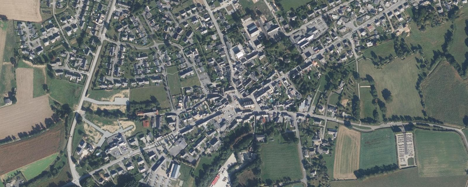 Vue aérienne de Louvigné-de-Bais (Ille-et-Vilaine)