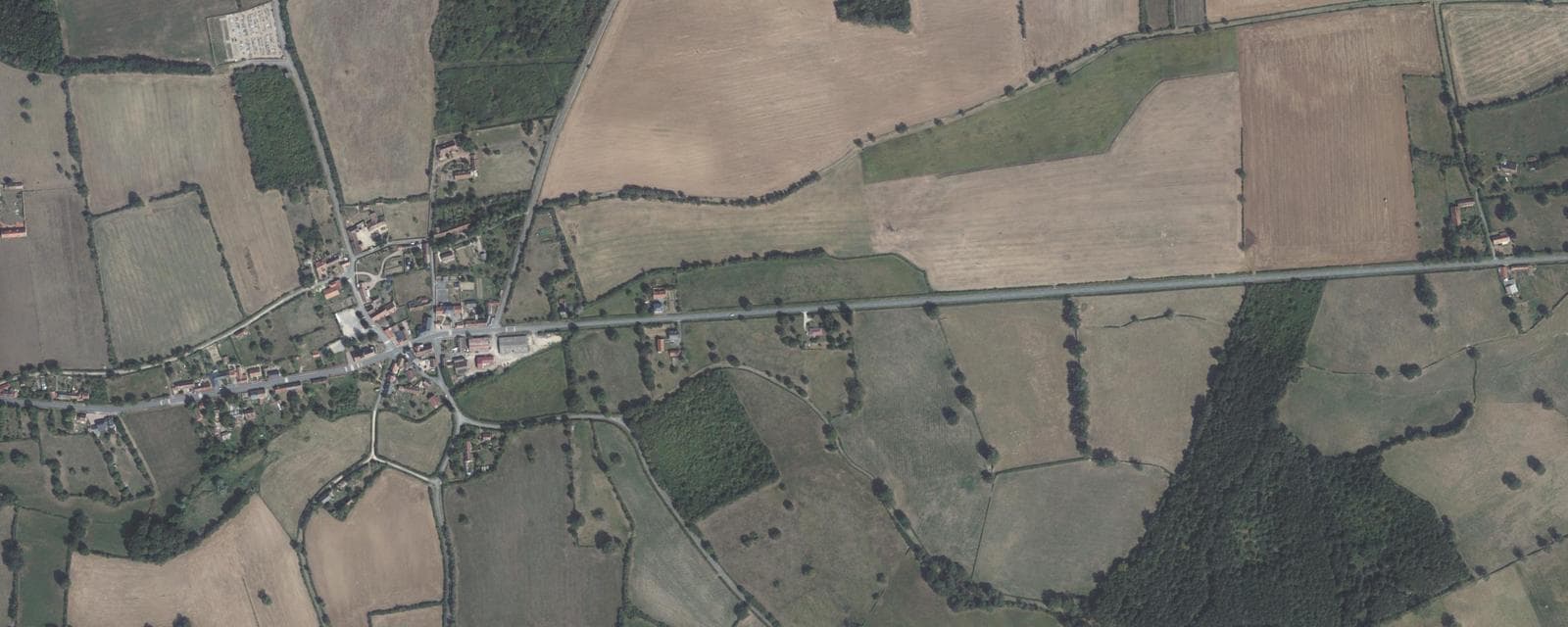 Vue aérienne de Loye-sur-Arnon (Cher)