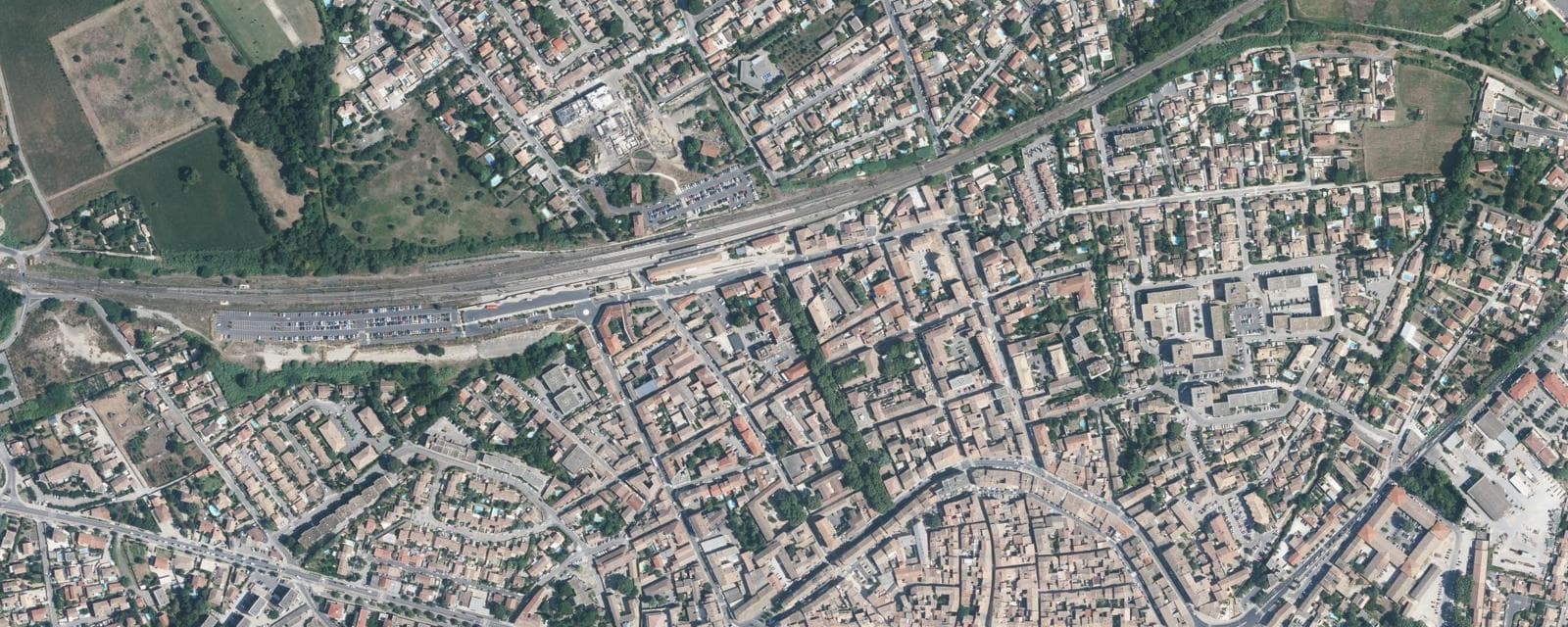Vue aérienne de Lunel (Hérault)