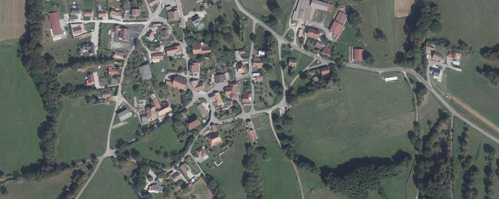 Vue aérienne de Luxiol (Doubs)