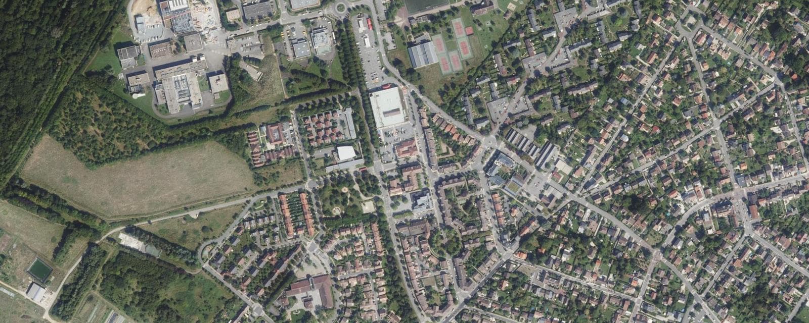 Vue aérienne de Magny-les-Hameaux (Yvelines)