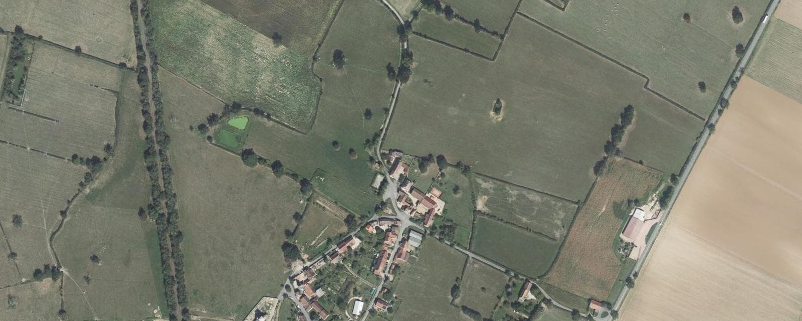 Vue aérienne de Malay (Saône-et-Loire)