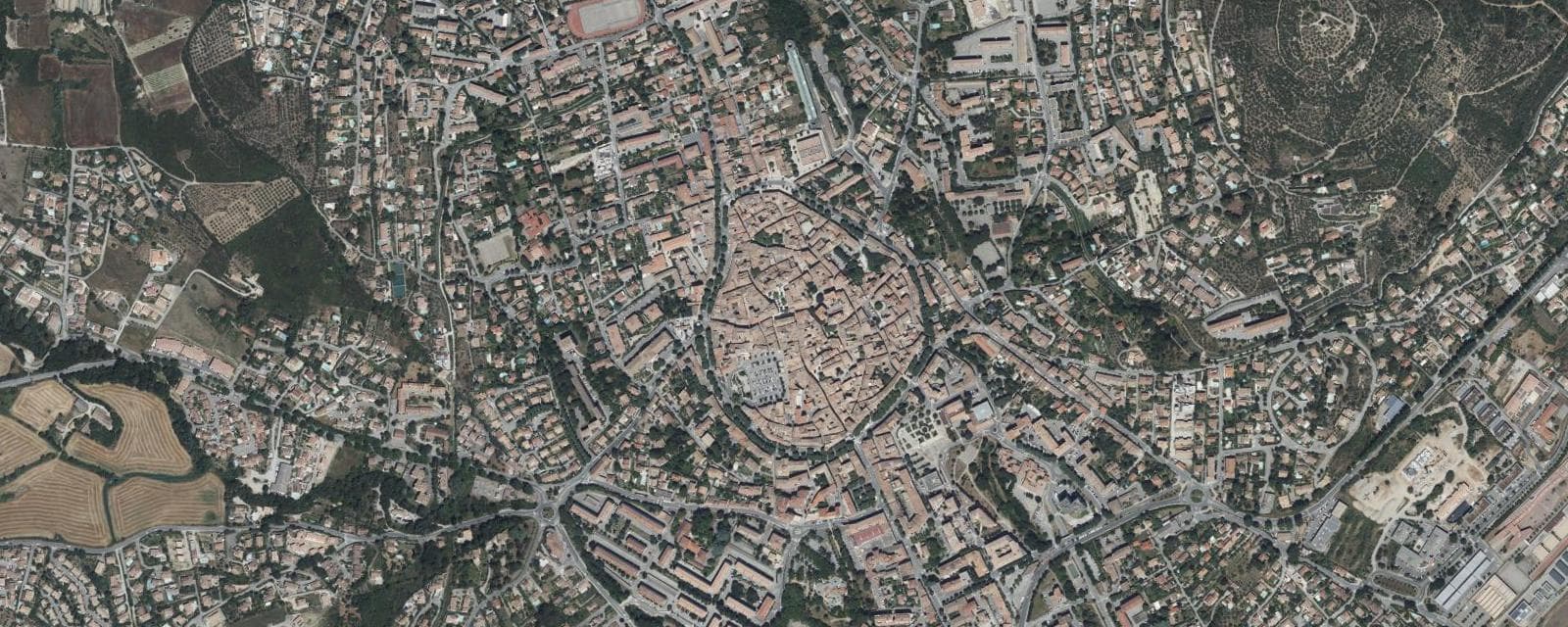 Vue aérienne de Manosque (Alpes-de-Haute-Provence)