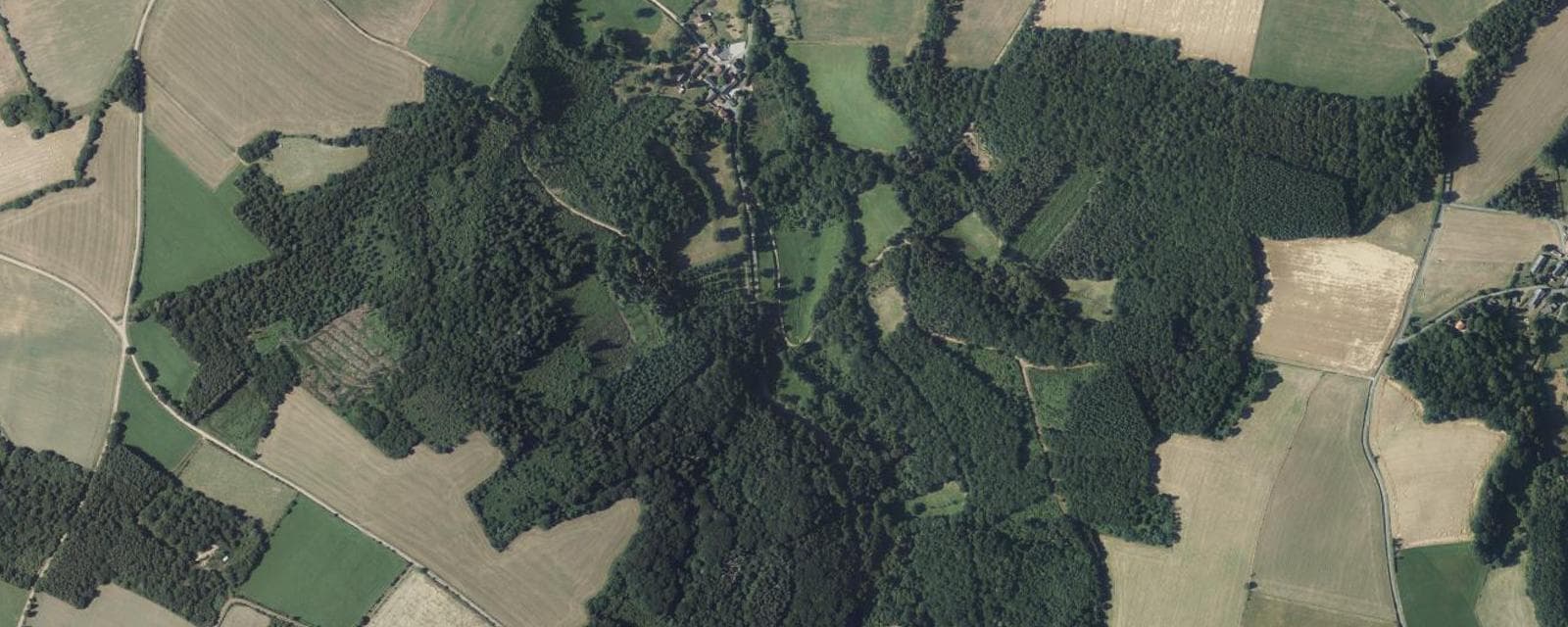Vue aérienne de Manzat (Puy-de-Dôme)