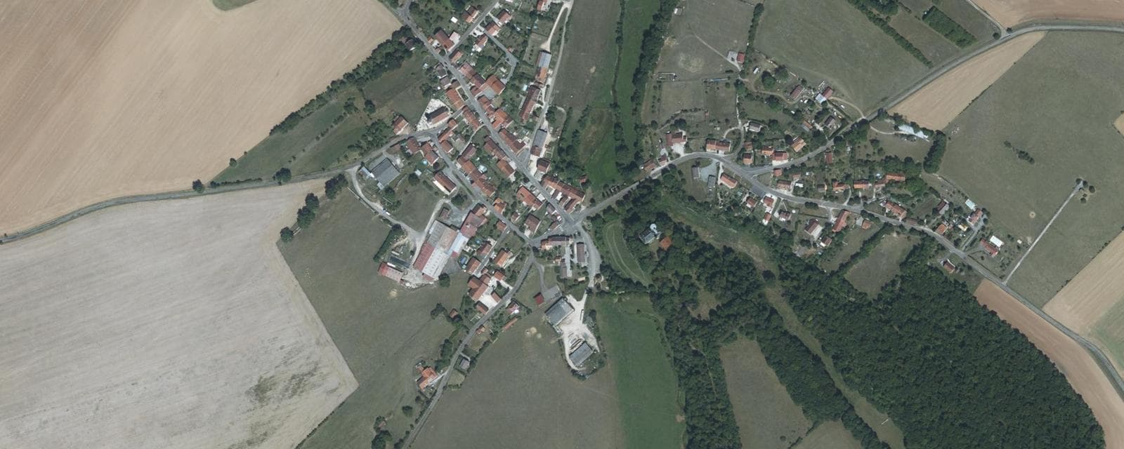 Vue aérienne de Marac (Haute-Marne)