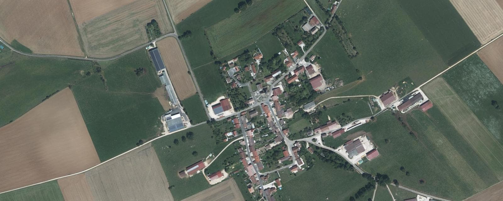 Vue aérienne de Mareilles (Haute-Marne)