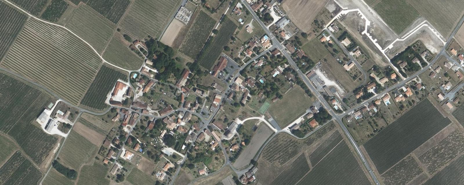 Vue aérienne de Marignac (Charente-Maritime)
