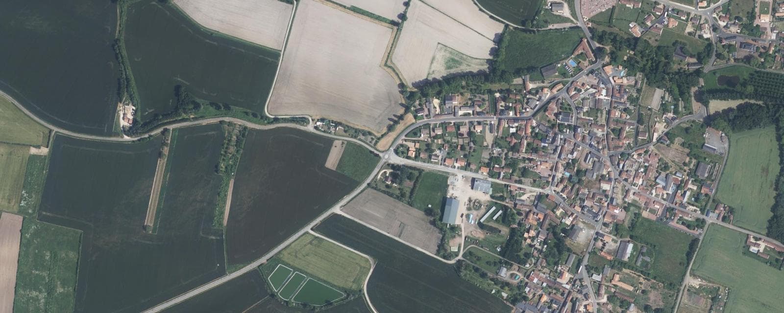 Vue aérienne de Martaizé (Vienne)