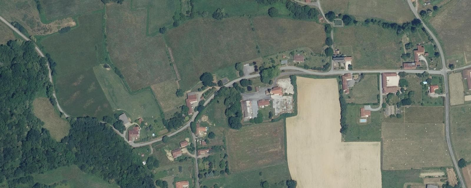 Vue aérienne de Mazerolles (Hautes-Pyrénées)
