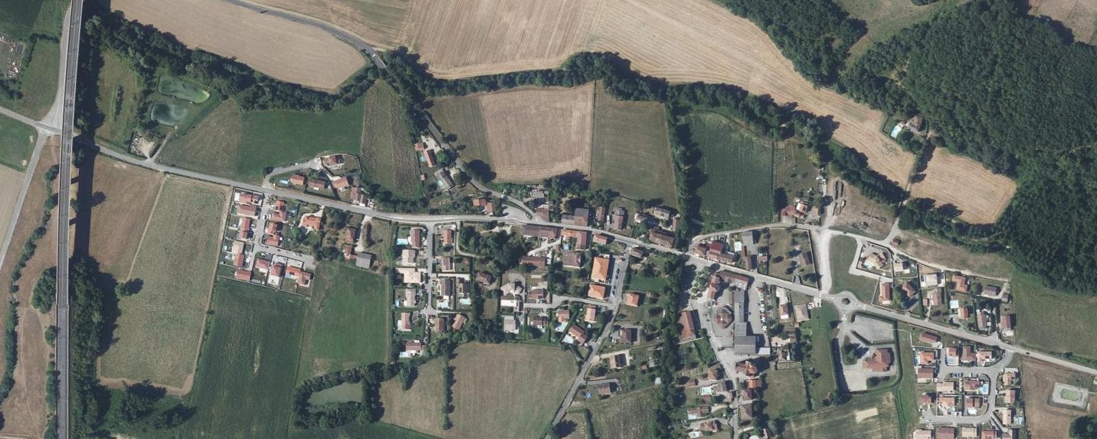 Vue aérienne de Meyssiez (Isère)