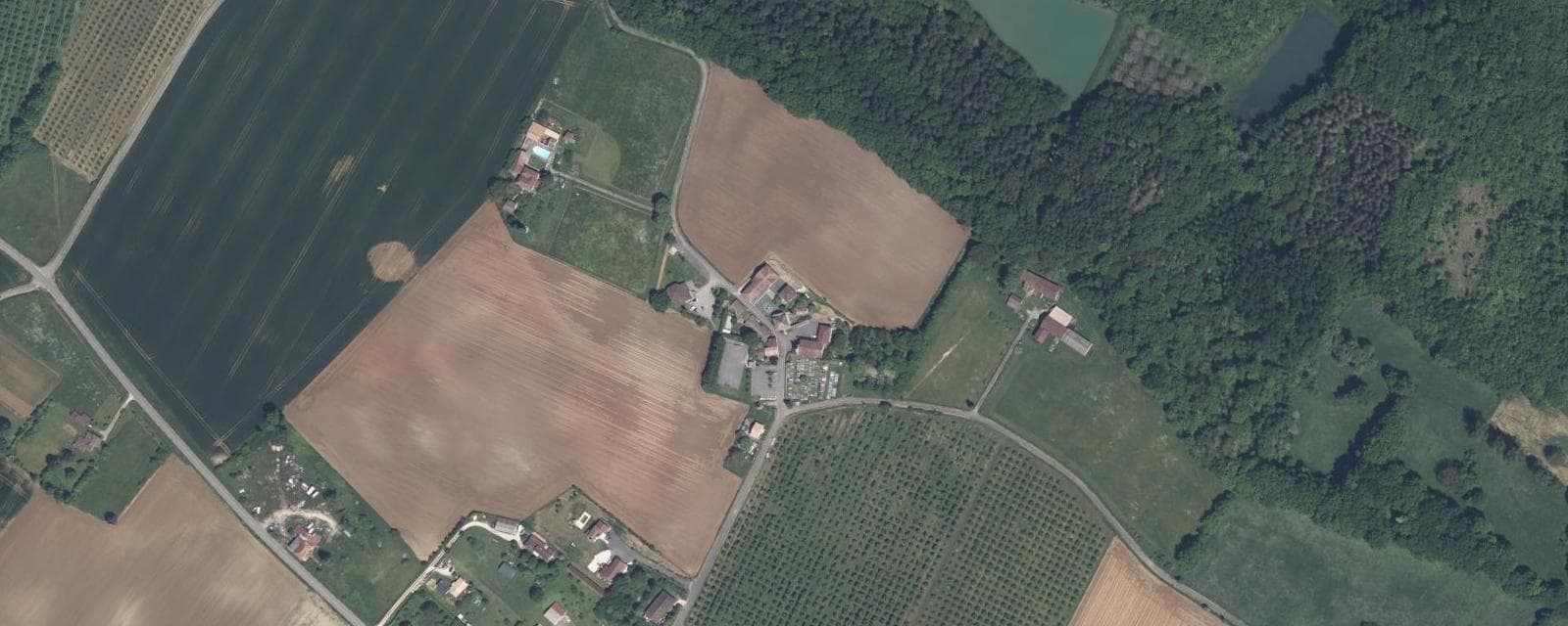 Vue aérienne de Monbalen (Lot-et-Garonne)