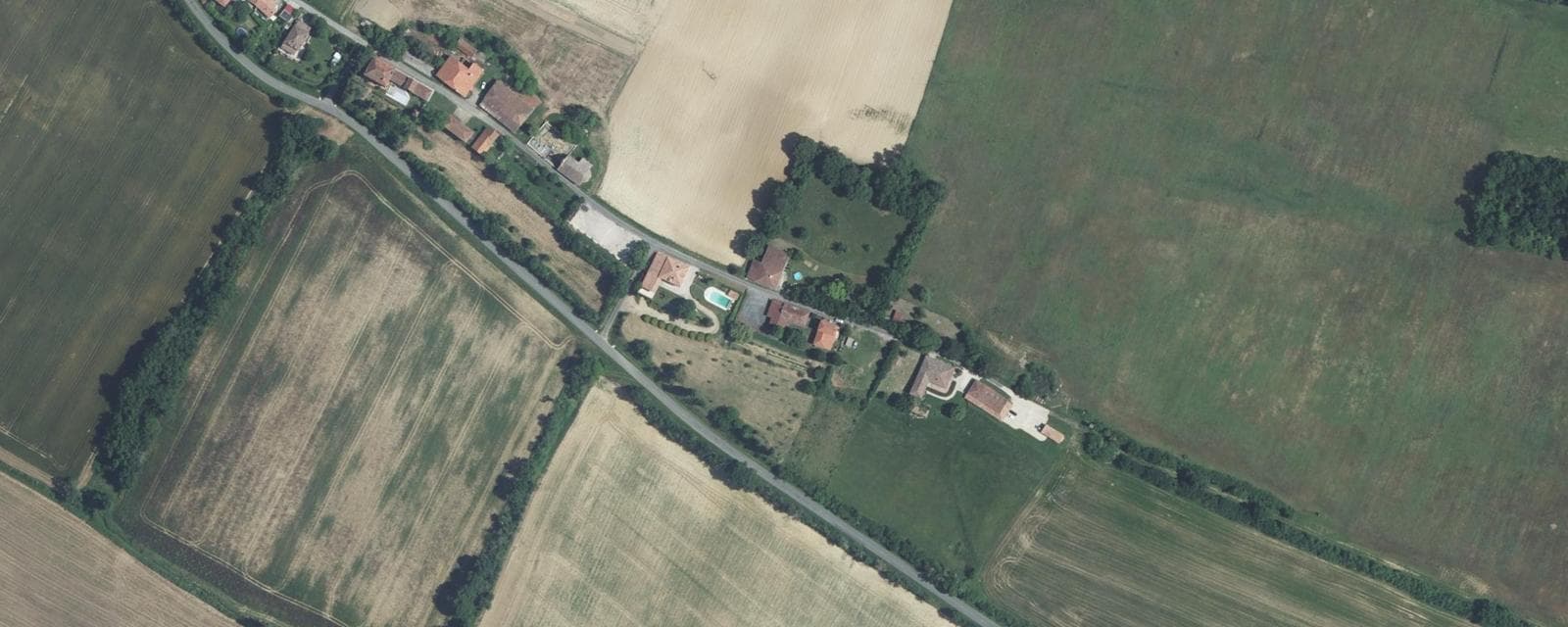 Vue aérienne de Mongausy (Gers)