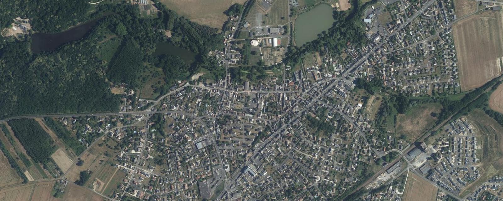 Vue aérienne de Monnaie (Indre-et-Loire)