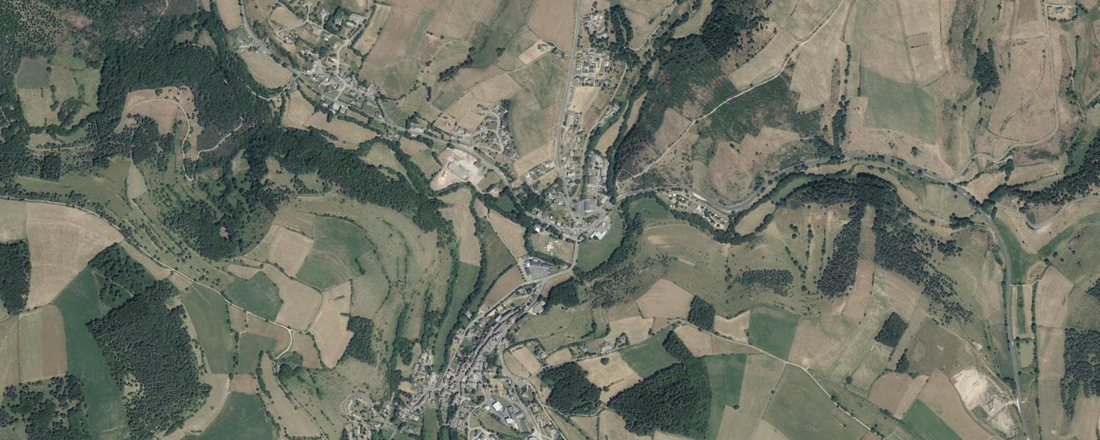 Vue aérienne de Mont Lozère et Goulet (Lozère)