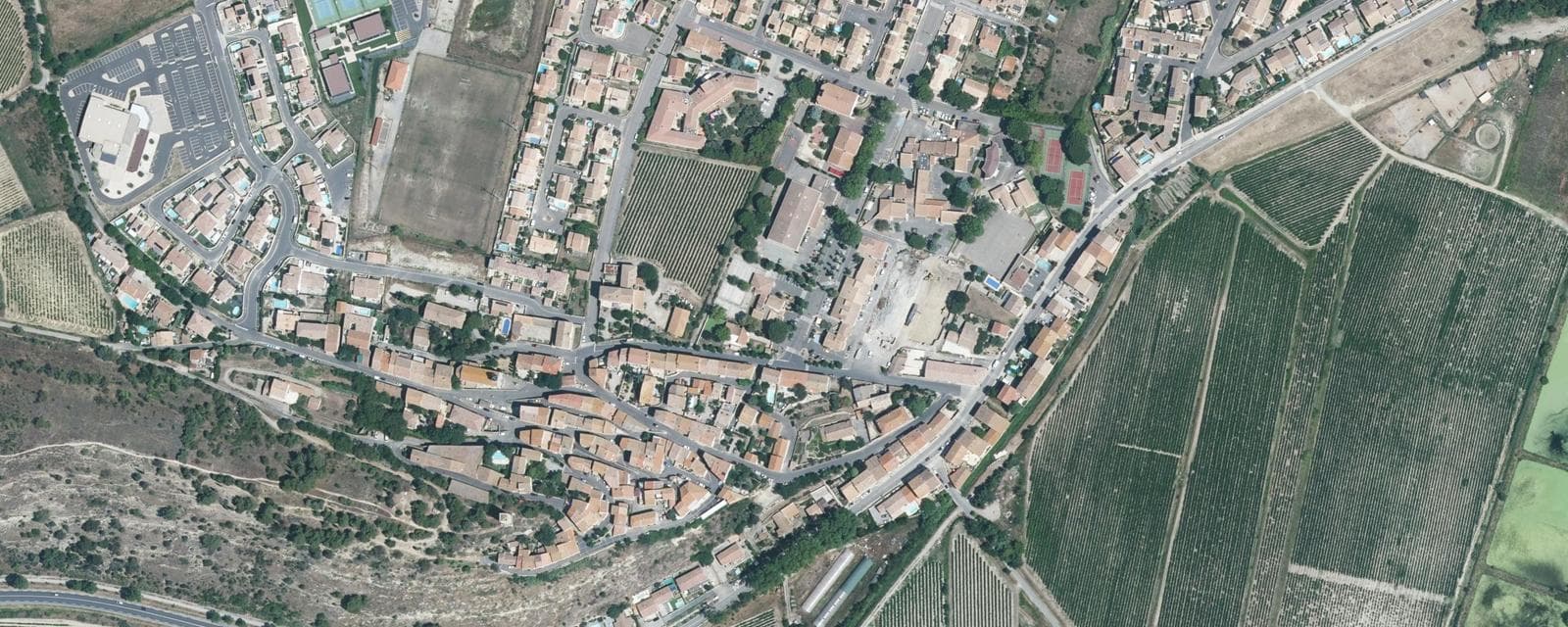 Vue aérienne de Montady (Hérault)
