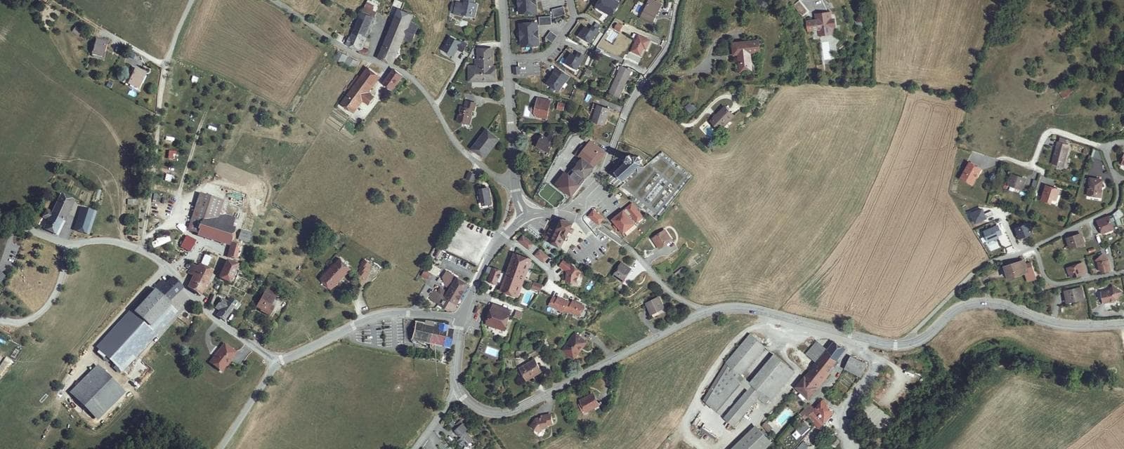 Vue aérienne de Montagny-les-Lanches (Haute-Savoie)