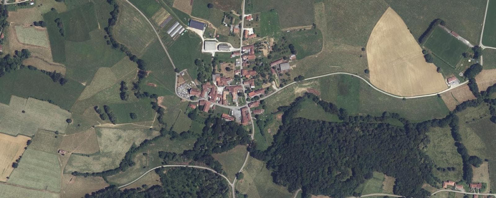 Vue aérienne de Montastruc-de-Salies (Haute-Garonne)