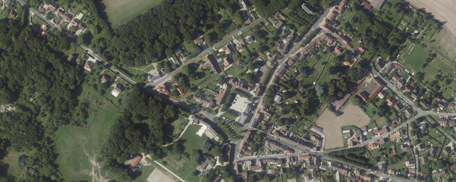 Vue aérienne de Montceaux-lès-Meaux (Seine-et-Marne)