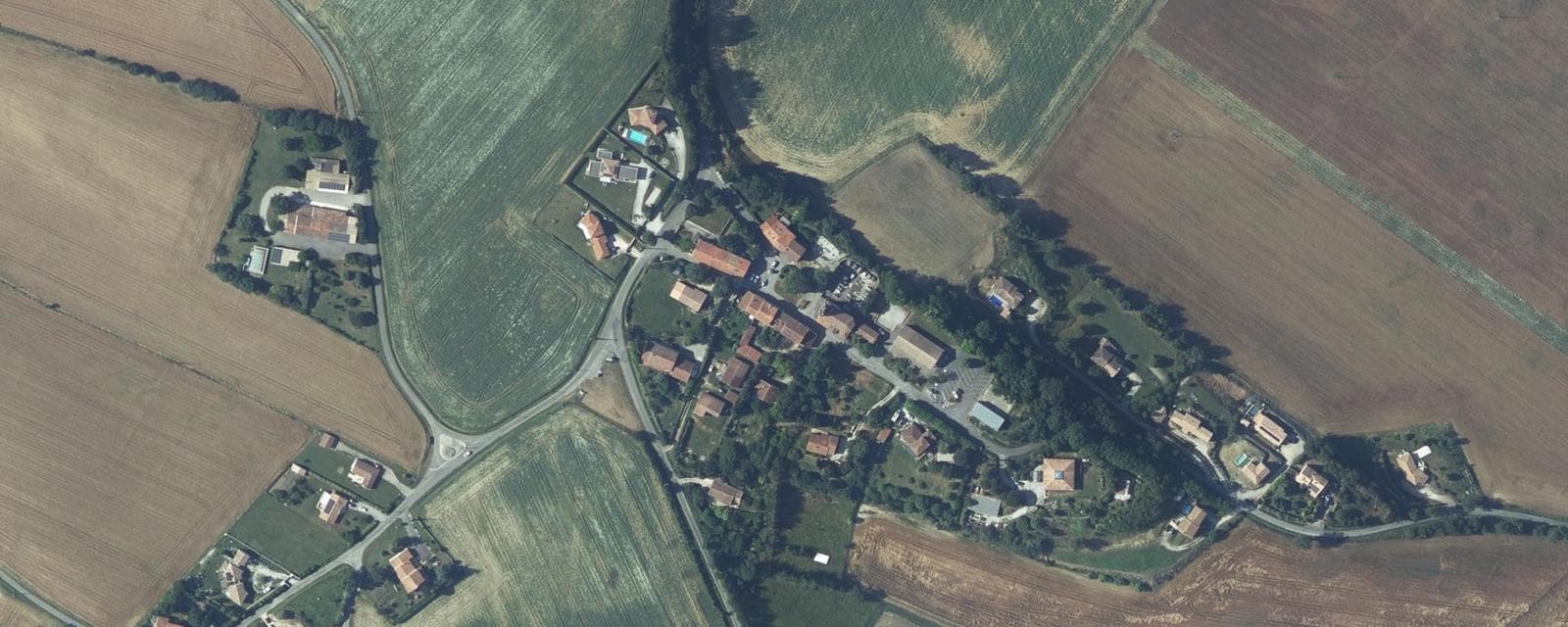 Vue aérienne de Montclar-Lauragais (Haute-Garonne)