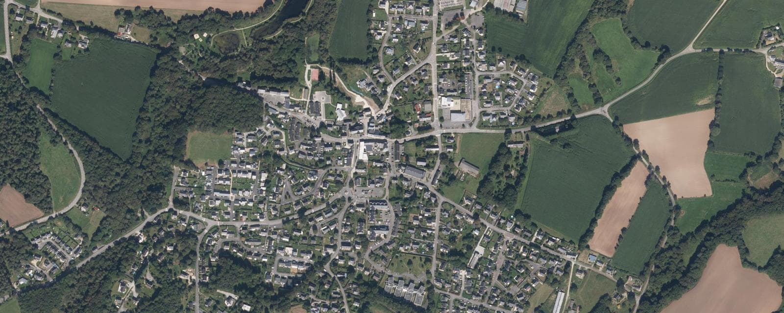 Vue aérienne de Monterblanc (Morbihan)