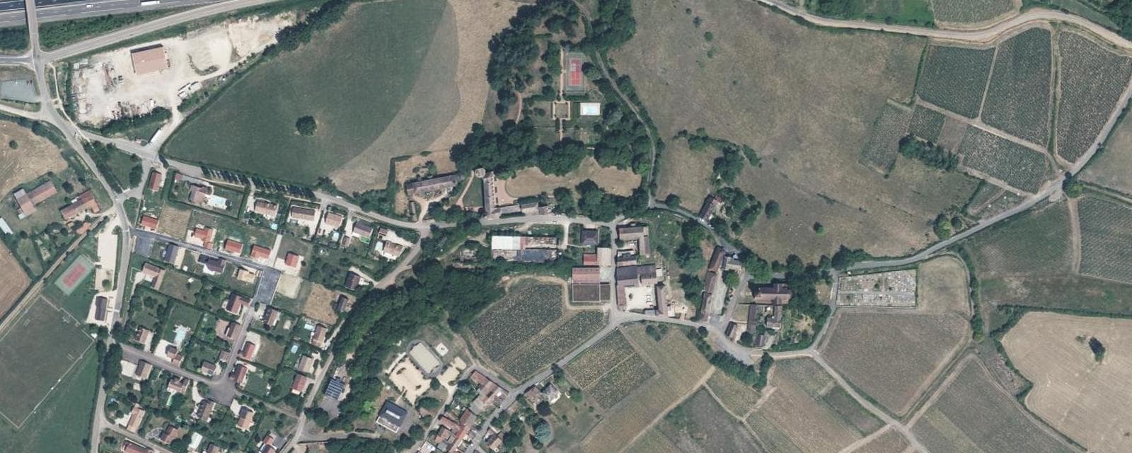 Vue aérienne de Moroges (Saône-et-Loire)