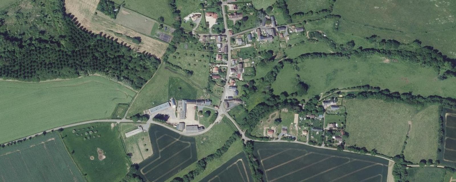 Vue aérienne de Moulines (Calvados)