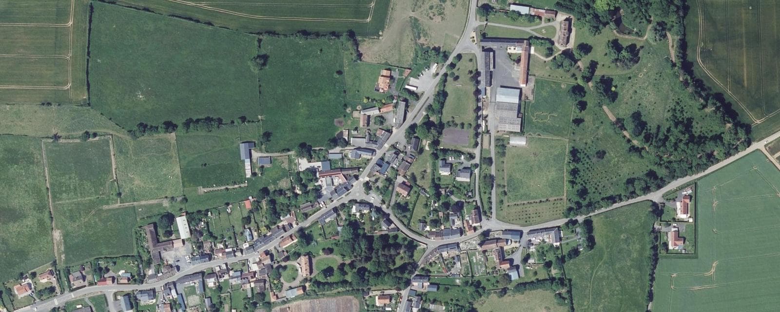Vue aérienne de Mutrécy (Calvados)