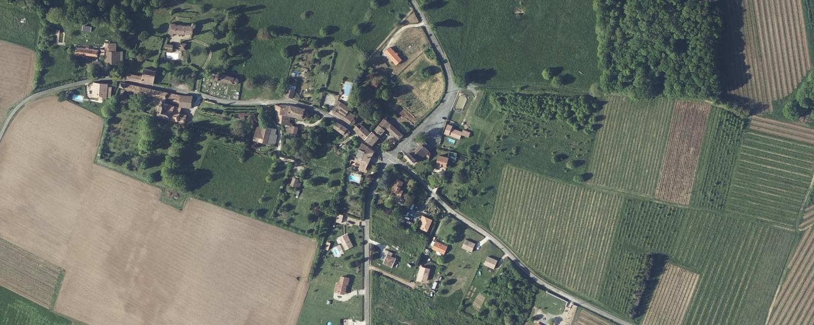 Vue aérienne de Nastringues (Dordogne)