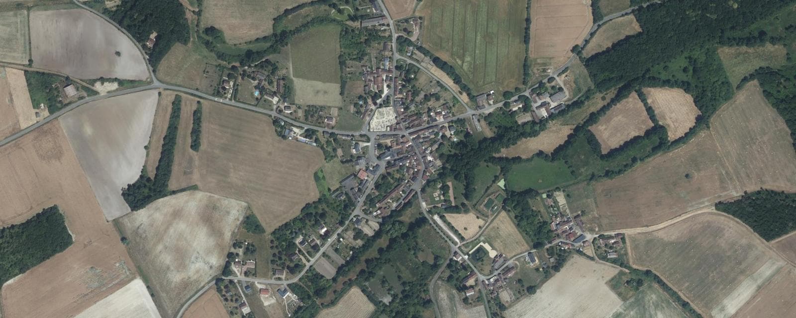 Vue aérienne de Neuilly-le-Brignon (Indre-et-Loire)
