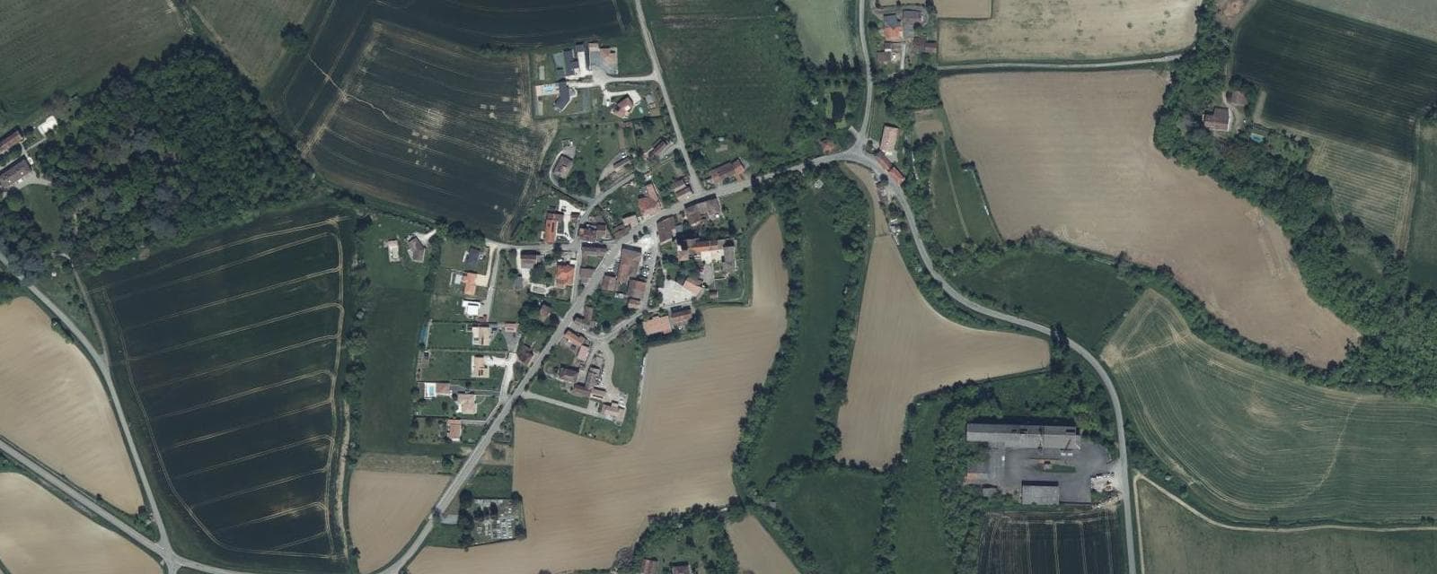 Vue aérienne de Nomdieu (Lot-et-Garonne)