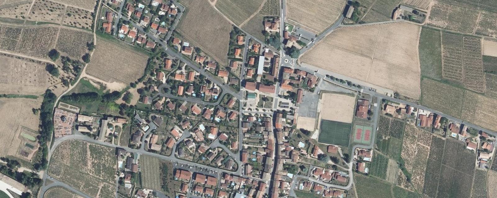 Vue aérienne de Odenas (Rhône)