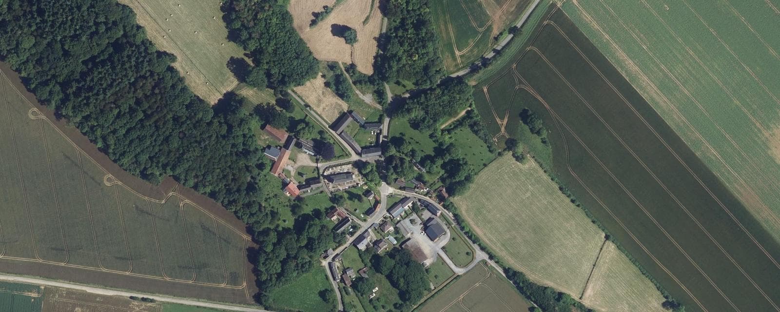 Vue aérienne de Oursel-Maison (Oise)