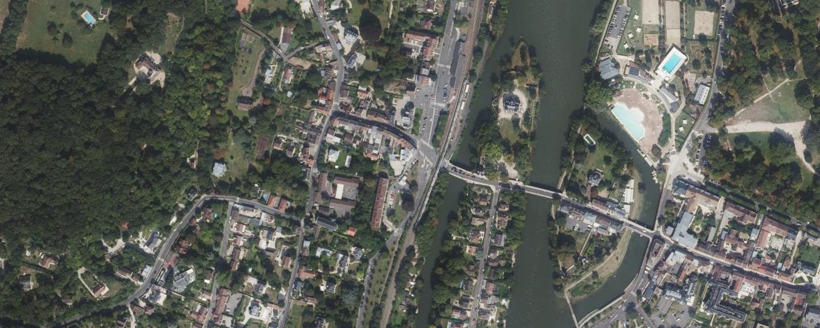 Vue aérienne de Parmain (Val-d'Oise)