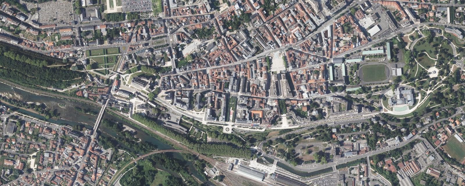 Vue aérienne de Pau (Pyrénées-Atlantiques)