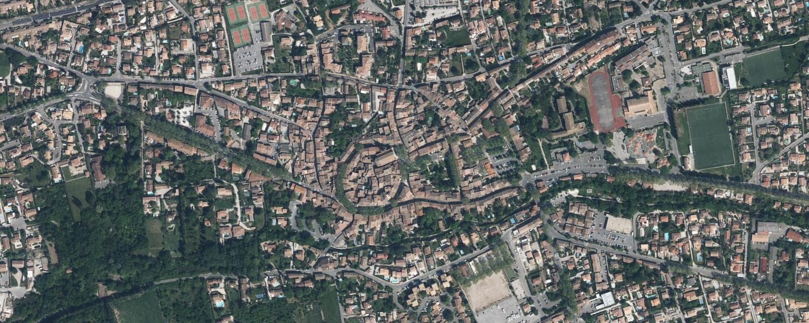 Vue aérienne de Pélissanne (Bouches-du-Rhône)