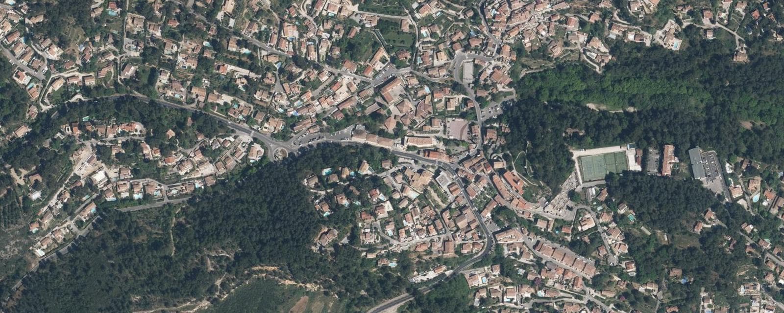 Vue aérienne de Peypin (Bouches-du-Rhône)
