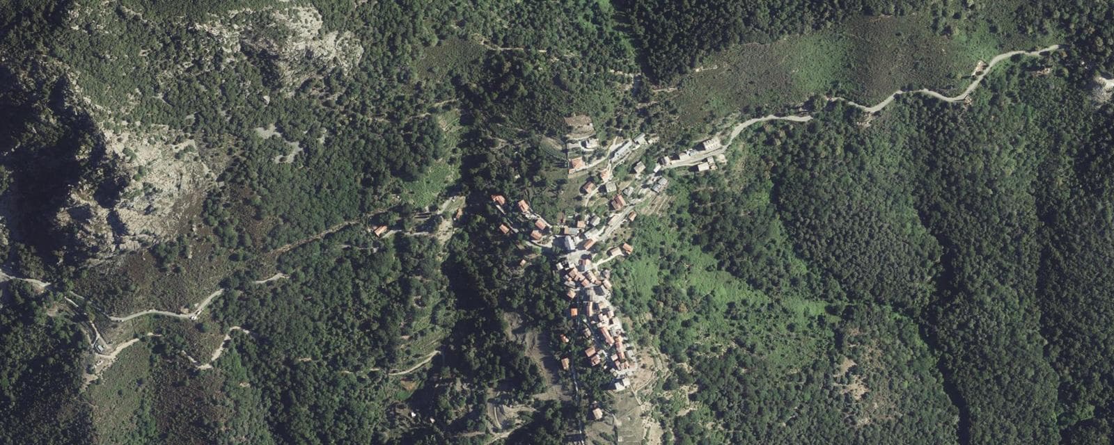 Vue aérienne de Piedicorte-di-Gaggio (Haute-Corse)