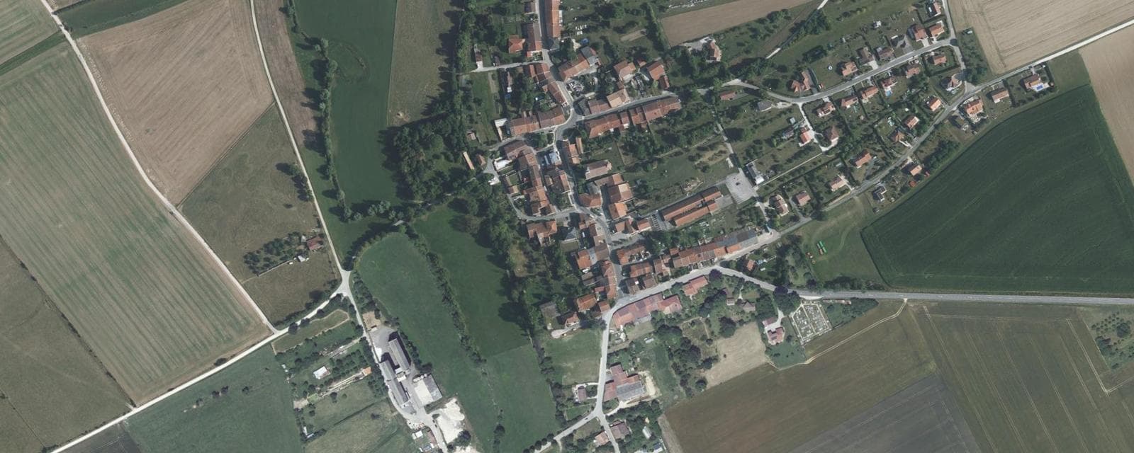 Vue aérienne de Pierrefitte-sur-Aire (Meuse)