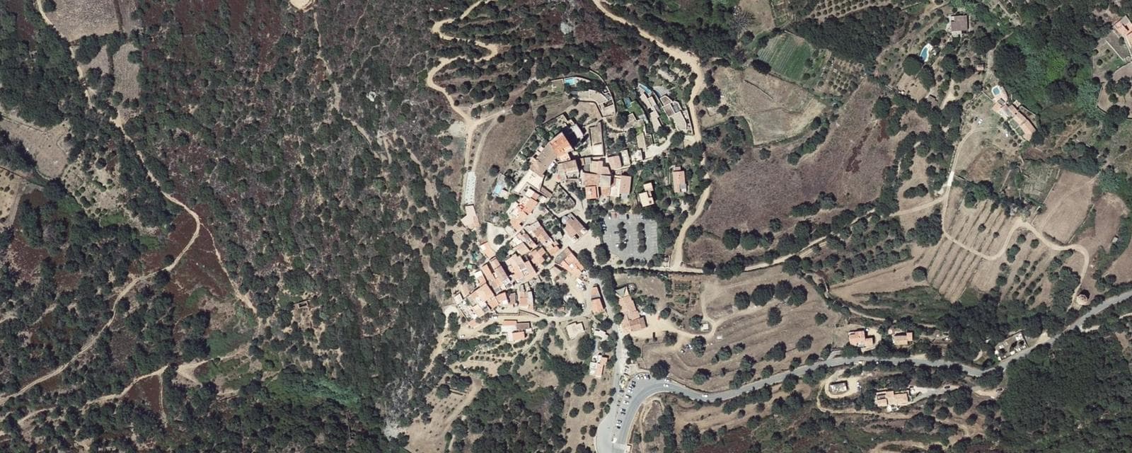 Vue aérienne de Pigna (Haute-Corse)