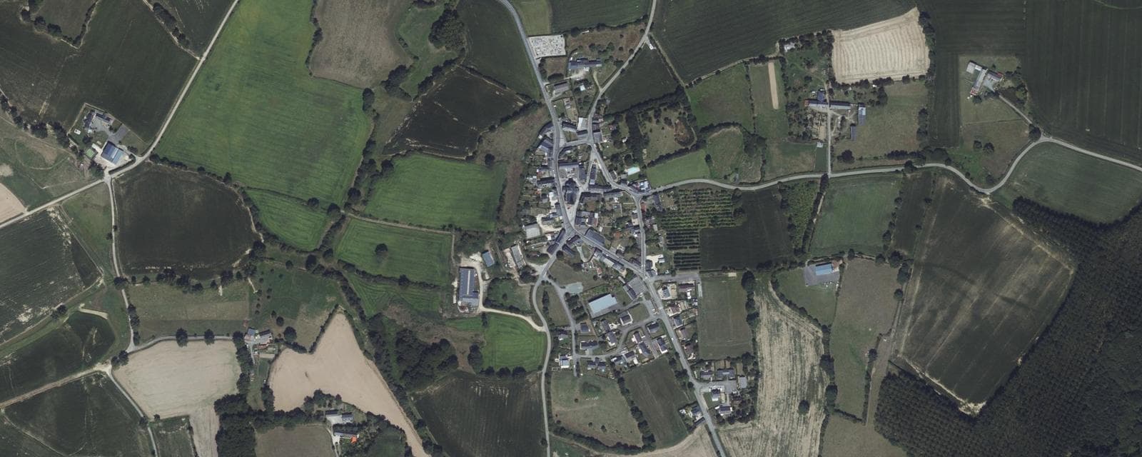 Vue aérienne de Placé (Mayenne)
