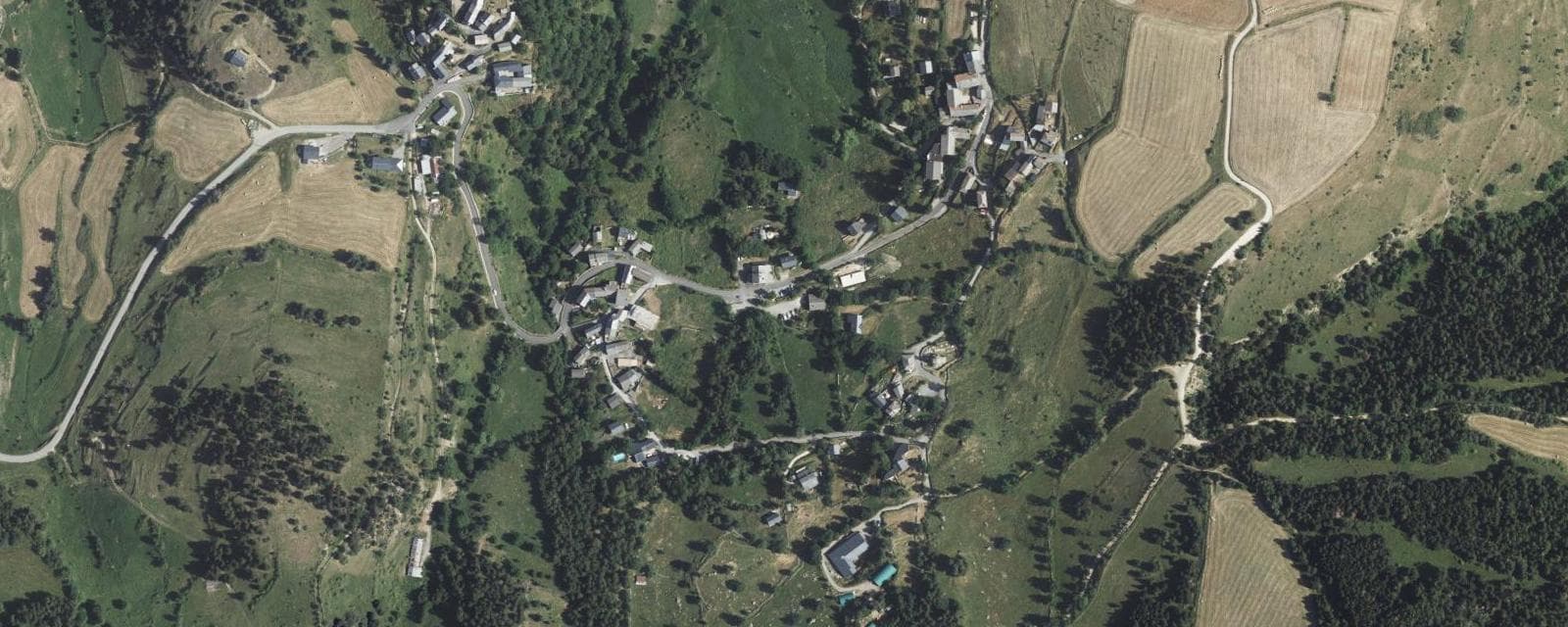Vue aérienne de Planès (Pyrénées-Orientales)