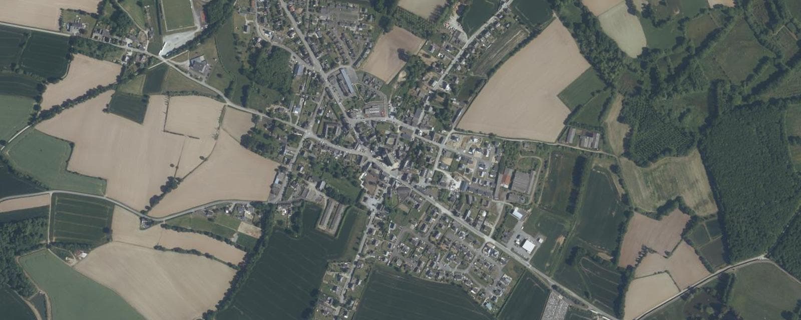 Vue aérienne de Plouasne (Côtes-d'Armor)