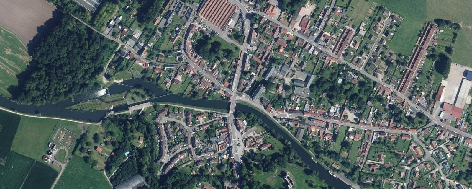 Vue aérienne de Pont-Remy (Somme)